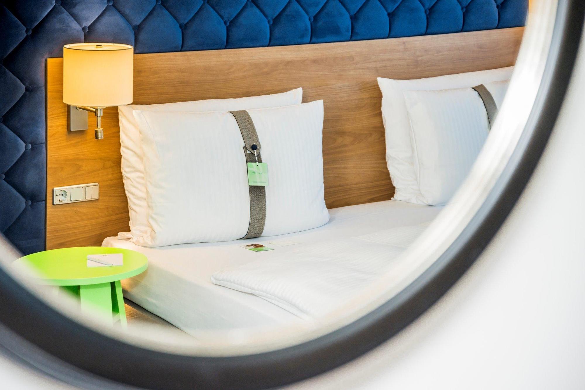 By Ihg Hotel