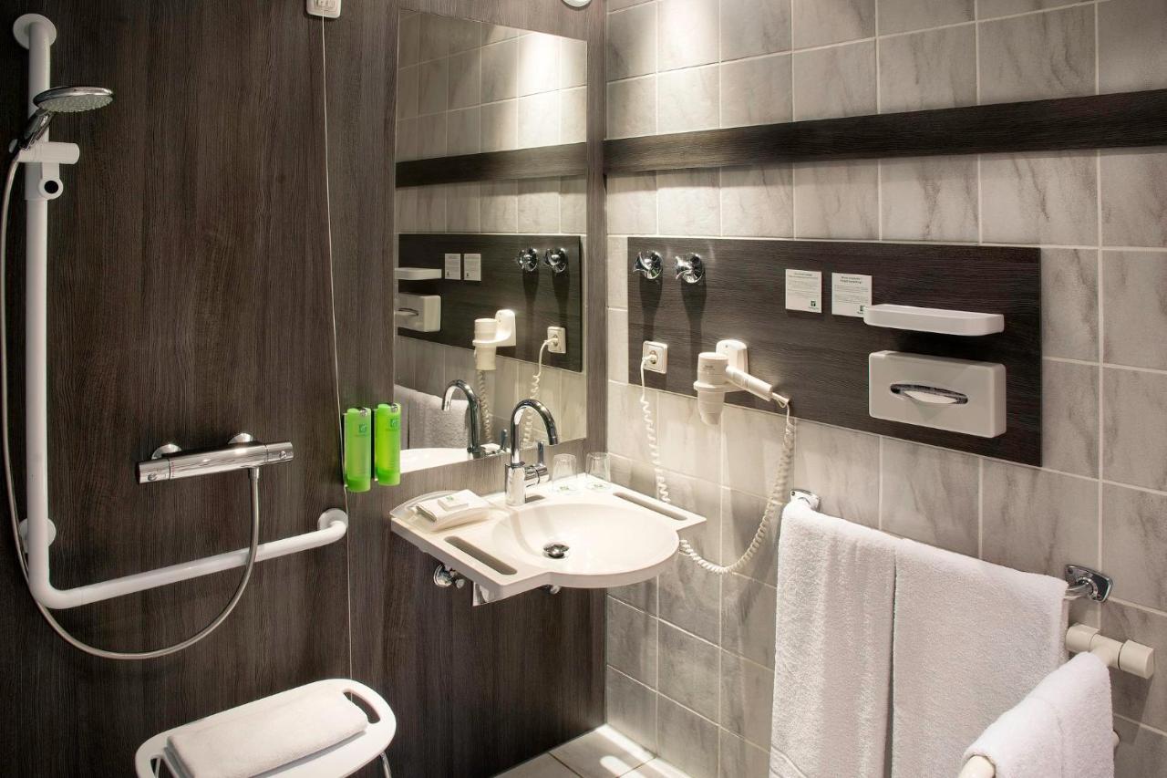 By Ihg Hotel 4*