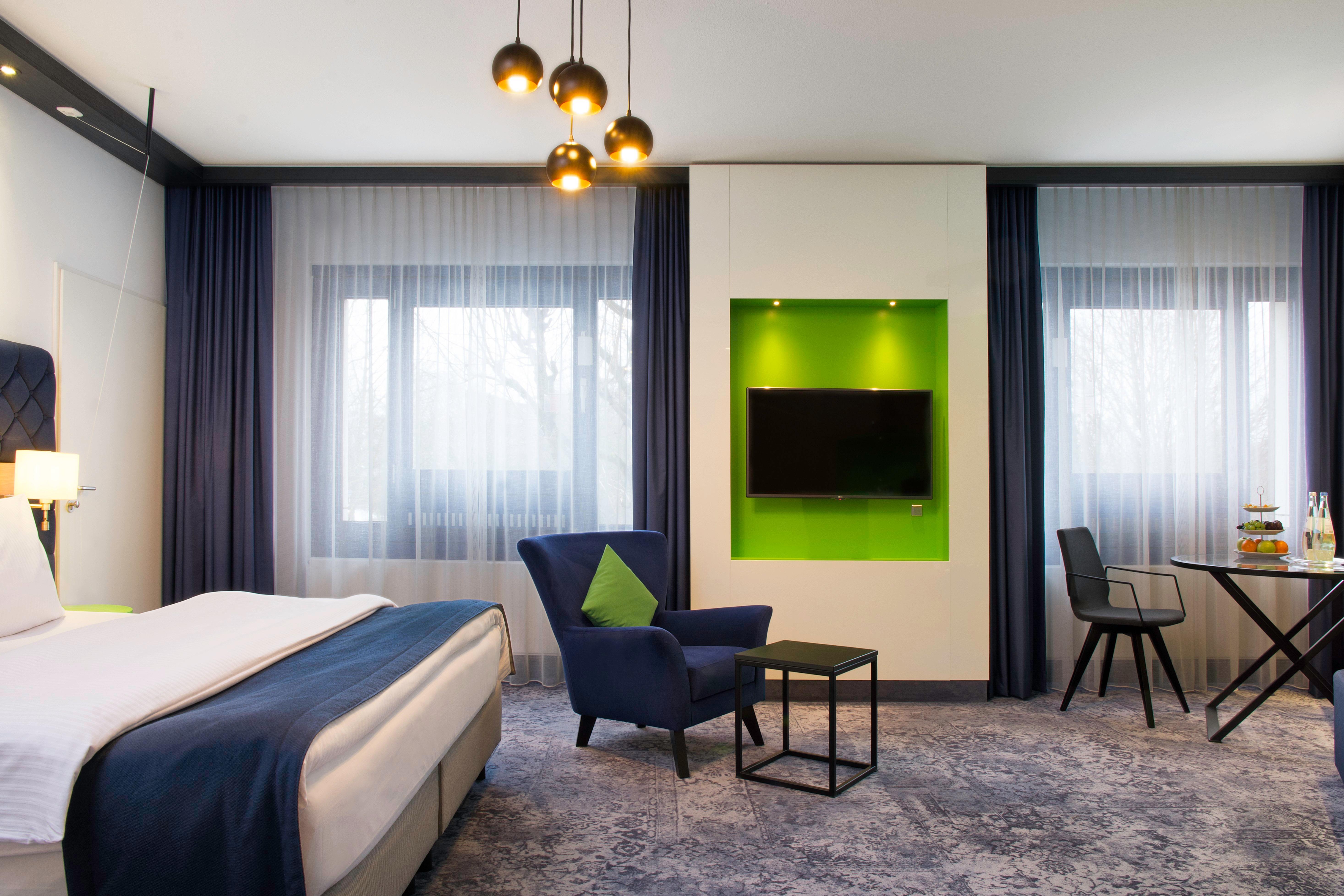 酒店假日Ihg 4*
